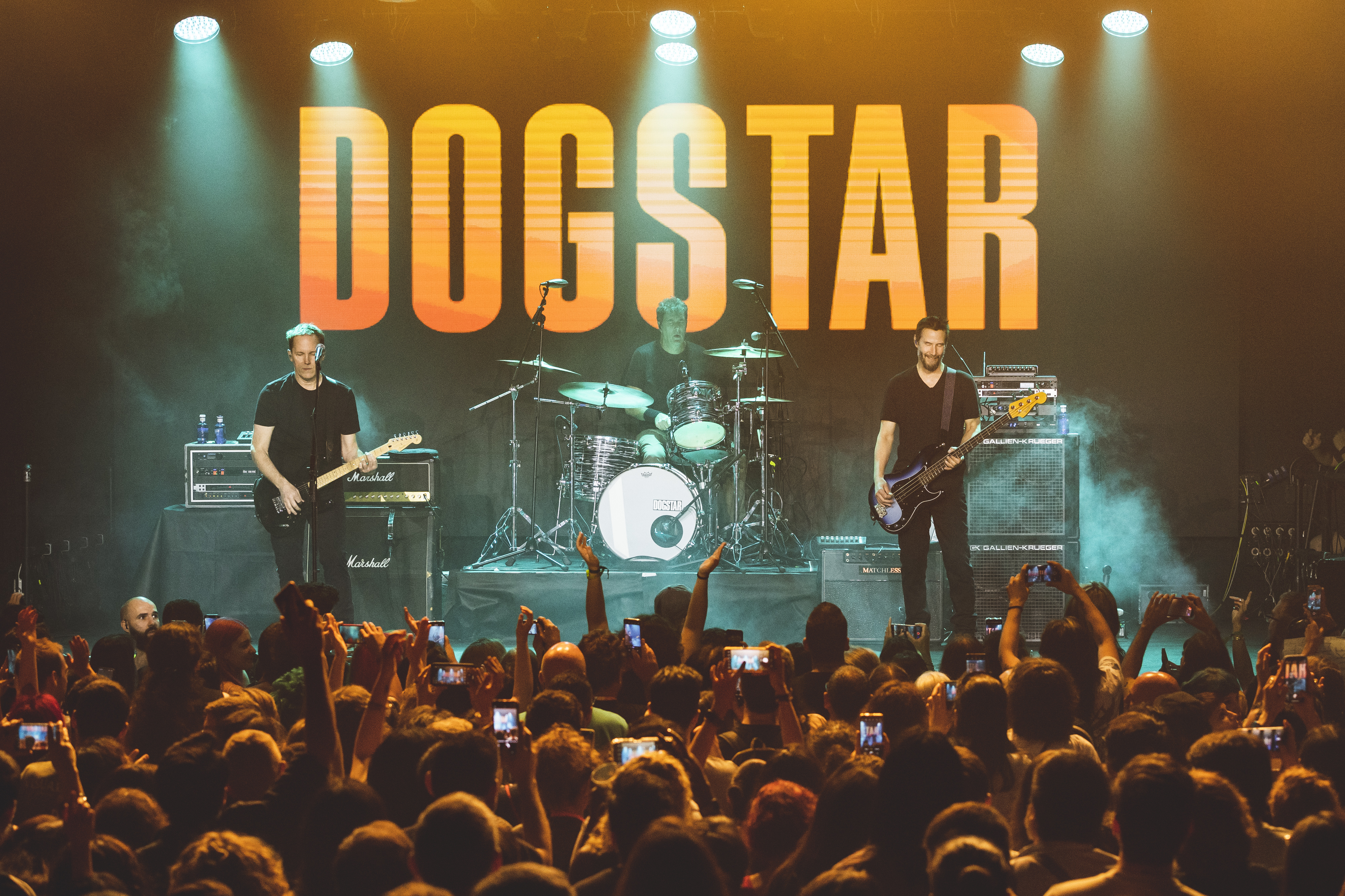 DOGSTAR (BAND)
